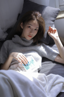 可以看到女生所有部位的头像